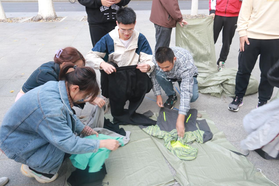 1700724575789398.png image.png