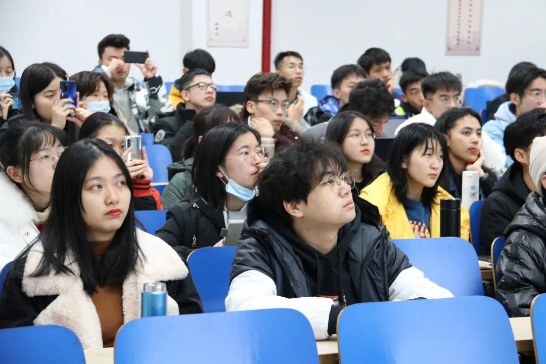 1606980935558045.jpg 1606980935558045.jpg